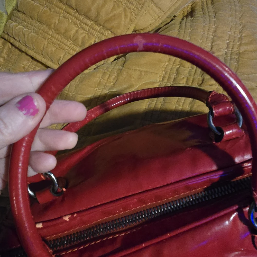 Authentic Valentino Garavani Elegant Red Women's Handbag - Picture 7 of 17